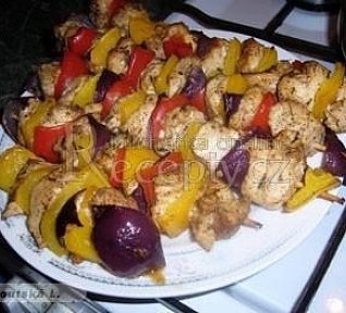 Kuřecí špízy 3 barev - výtečné!