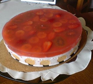 Jogurtový dort s jahodami