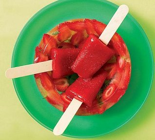 Ledová lízátka z čerstvých jahod