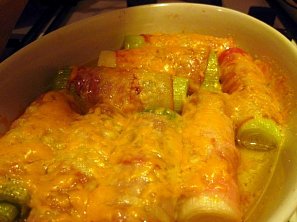 Zapečený pórek s parmskou šunkou