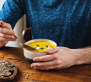 Polévka z kořenové zeleniny