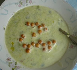 Pórková "malovaná" polévka Pórková "malovaná" polévka