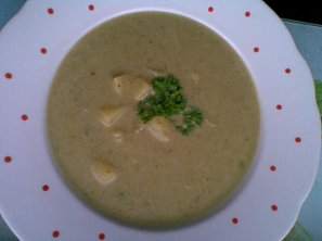 Kapustová polévka s bramborem