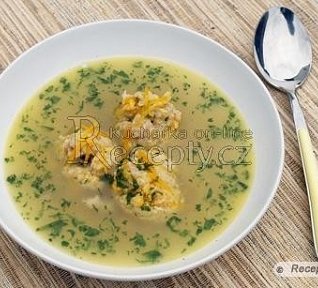 Rybí polévka s knedlíčky