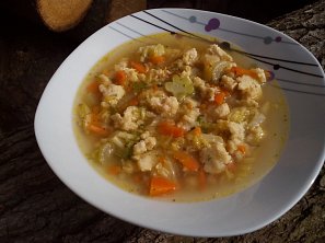Farářská polévka (s vaječnými nočky) Farářská polévka (s vaječnými nočky)