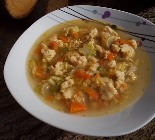 Farářská polévka (s vaječnými nočky)