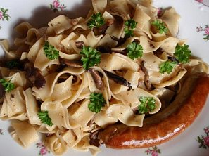 Česneková hlíva s těstovinami