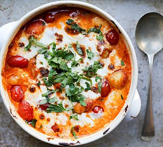 Zapečené gnocchi s rajčaty