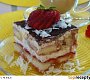 Tiramisu s jahodami a čokoládou