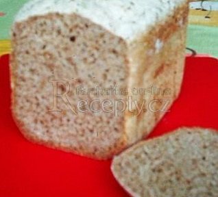 Celozrnný chléb s pšeničnou moukou