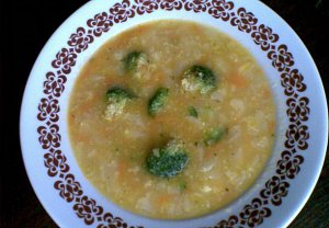 Květáková polévka s brokolicí