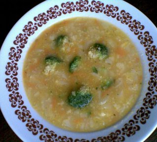Květáková polévka s brokolicí