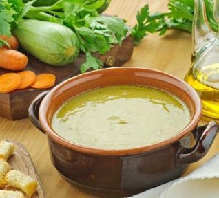 Zeleninová polévka na řecký způsob