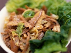 Medová kachna na kapustě