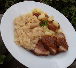 Kedlubnové zelí dušené na špeku (slanině)