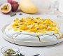 Pavlova s marakujou a mangem