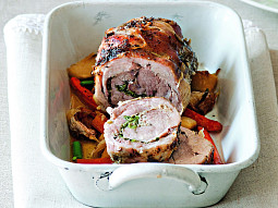 Rolovaná plec s petrželkou a česnekem