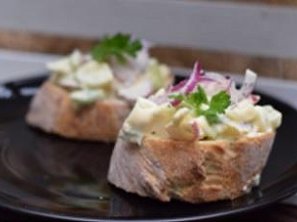 Lehký vajíčkový salát s jogurtem