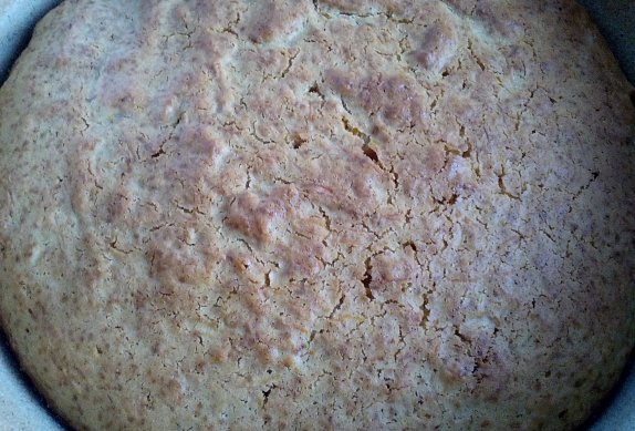 Mrkvový dort / řez s karamelovou polevou