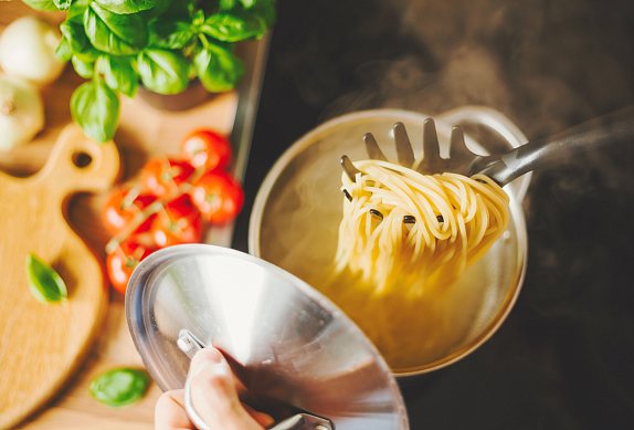 Jak uvařit těstoviny, aby se neslepily