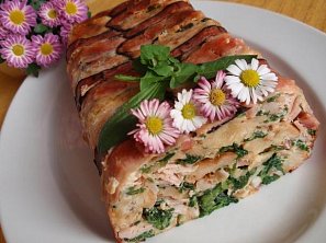 (Nejen) Velikonoční špenátová nádivka / žemlovka