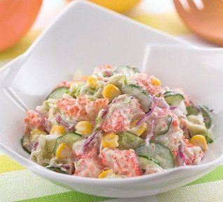 Delikátní krabí salát