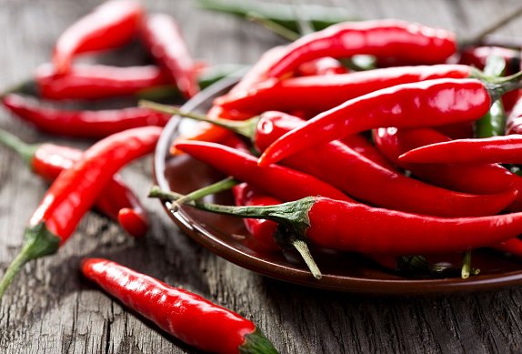 Hot dog s domácím lilkovým dipem