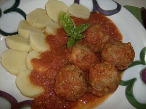 Masové kuličky s mortadellou a parmezánem Masové kuličky s mortadellou a parmezánem