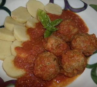 Masové kuličky s mortadellou a parmezánem