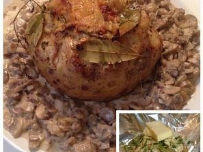 Celer pečený vcelku s houbovou omáčkou