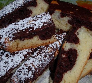 Dvoubarevný kefírový koláč / bábovka