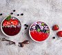 Smoothie bowl s jahodami