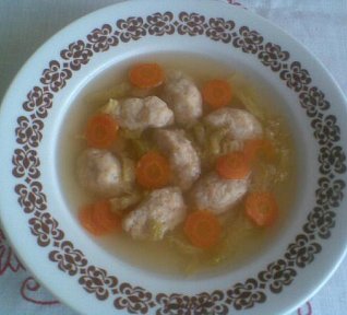 Vývar s rýžovými knedlíčky
