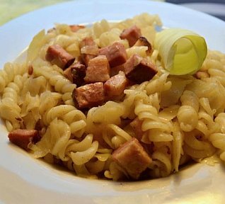 Hlávkové zelí s těstovinami