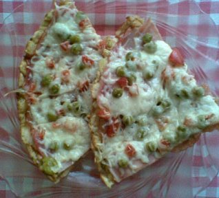 Obložený rohlíkový koláč