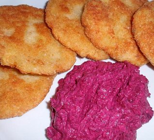 Bramborové placky s dipem z řepy