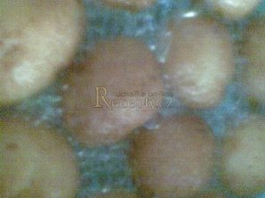 Bramborové kynuté koule (1922)