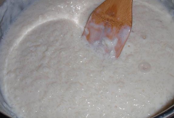 Jednoduchá mléčná rýže / rýžová kaše