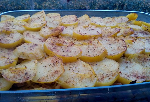 Zapékané brambory (těstoviny) s kapustovou směsí