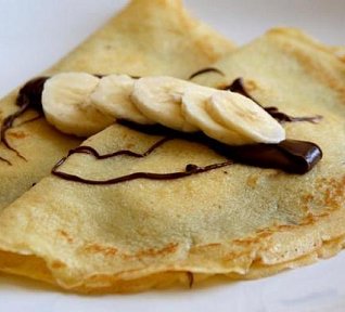 Palačinky s nutellou a čoko šlehačkou