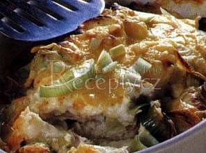 Třeboňský zapečený kapr