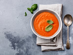 Polévka z pečených rajčat