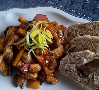 Kuřecí směs se šunkovou klobásou