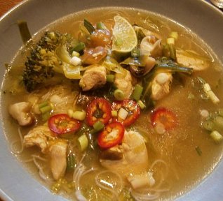 Kuřecí miso polévka s houbami