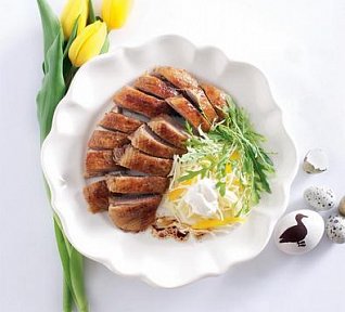 Kachní prsa s jarním salátem