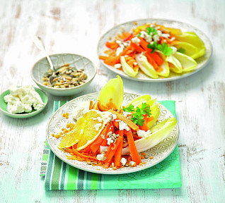 Čekankový salát s pomeranči a čočkou