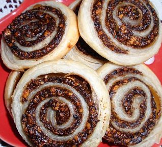 Povidlové koláčky s tvrdým tvarohem