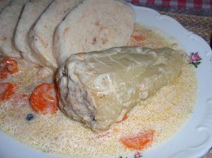 Plněné papriky ve smetanové omáčce