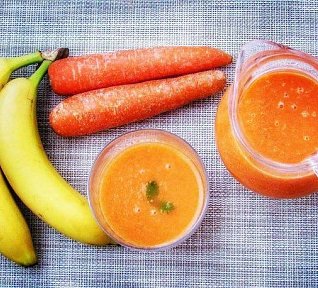 Mrkvovo-banánové smoothie
