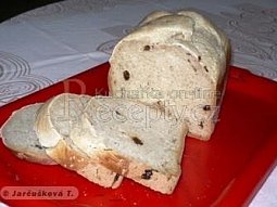 Rozinkový chléb